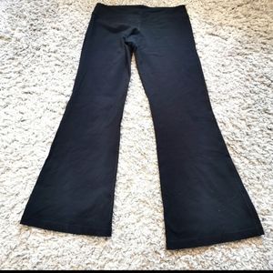 Lululemon size 10 yoga pants